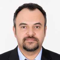 استشاري أمراض النساء والتوليد والعقم بمستشفيات جامعة القاهرة ومتخصص في الحقن المجهري وأطفال الأنابيب