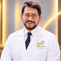 إستشاري جراحة الأوعية الدموية و القدم السكري و القسطره التداخليه