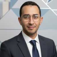 استشارى جراحات الليزر دكتوراة جامعة القاهرة 
رئيس قسم الجراحة مستشفى الحرس الجمهورى سابقا