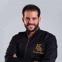 اخصائي طب وجراحة وتجميل الاسنان