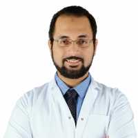 إستشارى القلب والقسطرة العلاجية استاذ مساعد بقسم أمراض القلب جامعة عين شمس دكتوراة أمراض القلب والأوعية الدموية