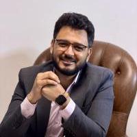 استشاري اخراض القلب والاوعيه الدمويه بمعهد القلب القومي بالجيزه