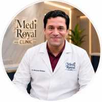 أخصائي جراحة الفم و تجميل و زراعة الأسنان