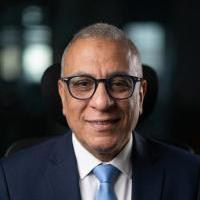 استشاري اول طب الاطفال و حديثي الولاده و امراض الصدر في الأطفال
