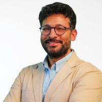 استشاري ومدرس علاج الاورام والعلاج الاشعاعي كلية الطب جامعة عين شمس