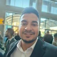 اخصائي العلاج الطبيعي واصابات الملاعب