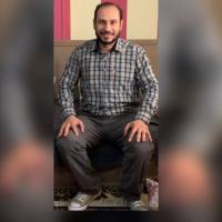 استشاري جراحة العمود الفقري والعظام