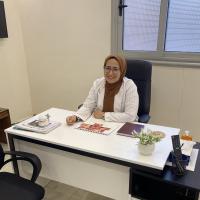 أخصائي جراحة وجه وفكين