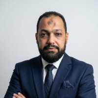 استشاري الامراض الباطنة العامة والسكر