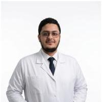 اخصائي طب وجراحة الفم والأسنان