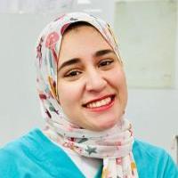 أخصائي طب وجراحة الفم والاسنان