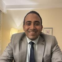 استشاري أمراض الجهاز الهضمي والمناظير 
استشاري أمراض الكبد والسكر