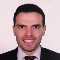 اخصائي الباطنة و الجهاز الهضمي و الكبد و المناظير