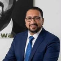 طبيب بشري أخصائي في أمراض القلب والأوعية الدموية،