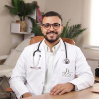 أخصائي الباطنة والسكر - أخصائي الكبد والجهاز الهضمي والمناظير - ماجستير الباطنة العامة والكبد والجهاز الهضمي والمناظير