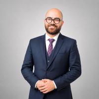 اخصائي جراحة العظام والمفاصل والعمود الفقري_ماجستير جراحة العظام جامعه عين شمس