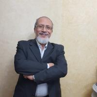 استشاري اول الباطنه والسكر والغدد الصماء طب جامعه القاهره