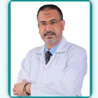 استشاري أول أمراض الباطنية والجهاز الهضمي والمناظير