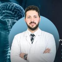 استشاري ومدرس جراحة المخ والاعصاب والعمود الفقري