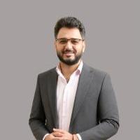 استشاري أمراض القلب والأوعية الدموية القسطره القلبيه بمعهد القلب القومي 
عضو الجمعية الأوروبية لأمراض القلب