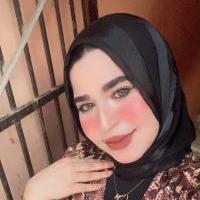 اخصائية العلاج الطبيعي