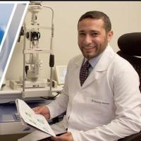 استشارى طب وجراحة العيون