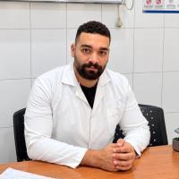 أخصائي آلام و جراحة العظام والمفاصل
