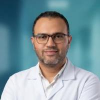 إستشارى جراحة العظام والمفاصل والعمود الفقري