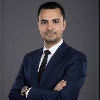 دكتوراة جراحة العظام و مناظير المفاصل