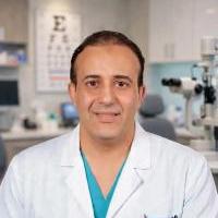 استشاري طب وجراحة العيون
حول كبار واطفال
