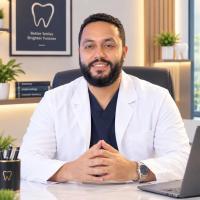 استشاري جراحه وجهه والفكين