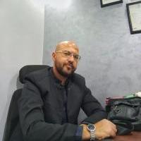 استشاري جراحه العظام و المفاصل و العمود الفقري