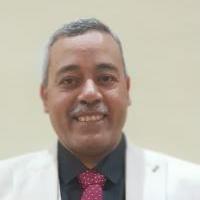 استشاري طب الأطفال و حديثي الولادة