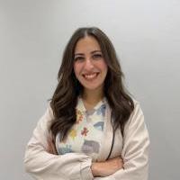 دكتورة مريم محمد انور اخصائي طب الاسنان اطفال و بالغين وجراحة الفم - جامعه عين شمس في الدقي