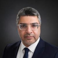 استشاري اول جراحه الفم و الاسنان