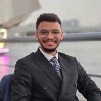 اخصائي علاج طبيعي وتأهيل واصابات ملاعب علاج الام الظهر والرقبه والفقرات