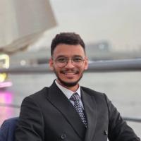 اخصائي علاج طبيعي وتأهيل واصابات ملاعب علاج الام الظهر والرقبه والفقرات