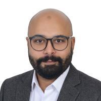 استشاري أمراض و مناظير الجهاز الهضمي و الكبد
