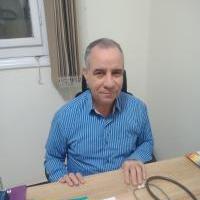 استشارى أمراض الباطنة والغدد الصمام والسكر