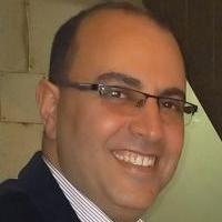 استشاري علاج و تجميل و زراعة الاسنان