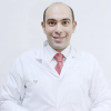 دكتور محمد حاتم عبد العظيم استشاري و مدرس جراحة الأوعية الدموية بكلية الطب جامعة عين شمس في مصر الجديدة