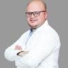 دكتور أسامه عكاشه أخصائي جراحات العظام والمفاصل والمناظير وإصابات الملاعب والطب في المهندسين