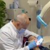 دكتور أحمد زايد أخصائي طب وجراحة الفم أخصائي علاج الجذور جامعة عين شمس في جسر السويس