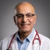 دكتور إيهاب إبراهيم علي أماره أستاذ طب الأطفال و حديثي الولاده بكليه الطب في 6 اكتوبر