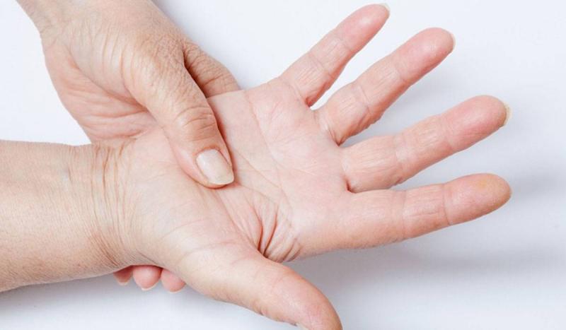 مرض ضخامة الأطراف وأعراضه