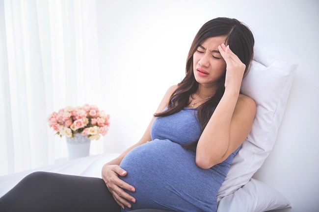 حمى الضنك عند الحامل  ومضاعفاتها