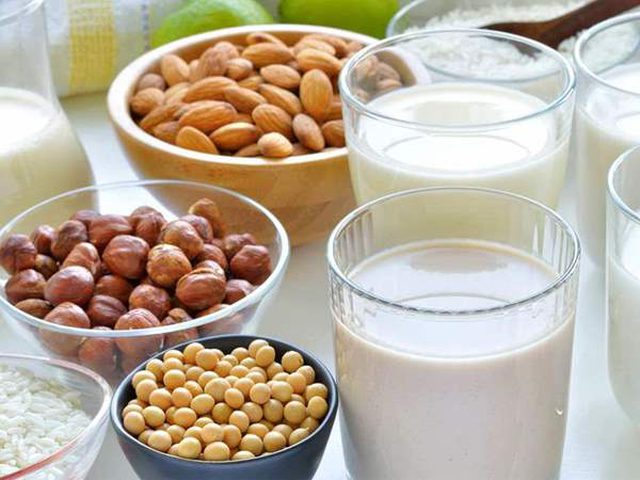 طرق فعالة للوقاية من هشاشة العظام طبيعيًا