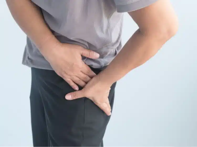 تمزق العضلة الضامة وأعراضه