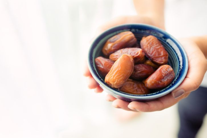 أهمية التمر للمعدة وفوائده