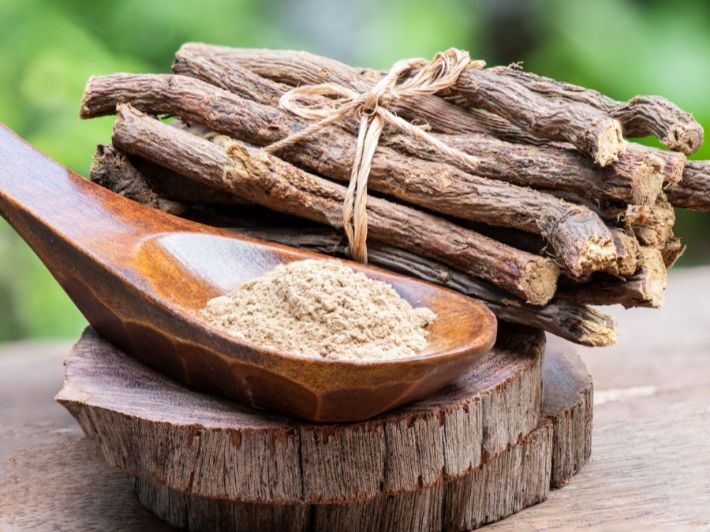 أهمية العرقسوس وفوائده للبشرة